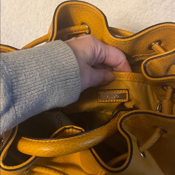 Handbag - Picture 5 of 7